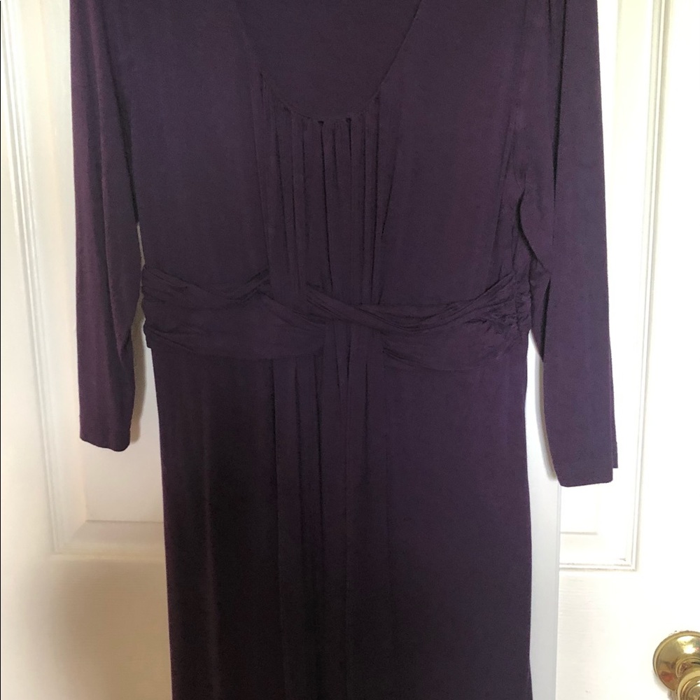 Cotton purple dress. Mid-sleeve. Flattering.